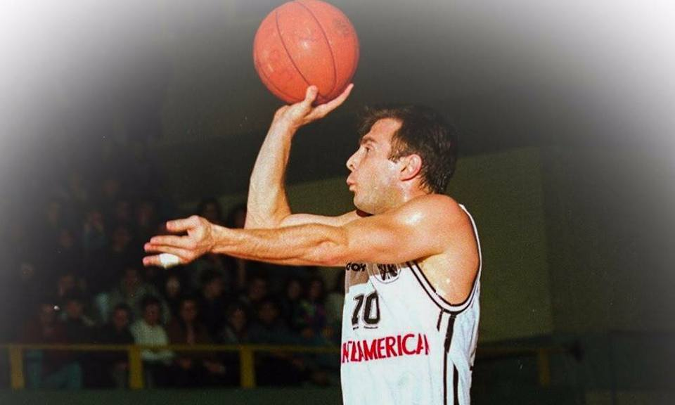 Τζον Κόρφας, ο Τεν-Τεν του ελληνικού μπάσκετ - dieci10